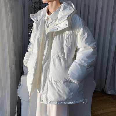 Meeste kaasaegne jope lai lipsudega mudel