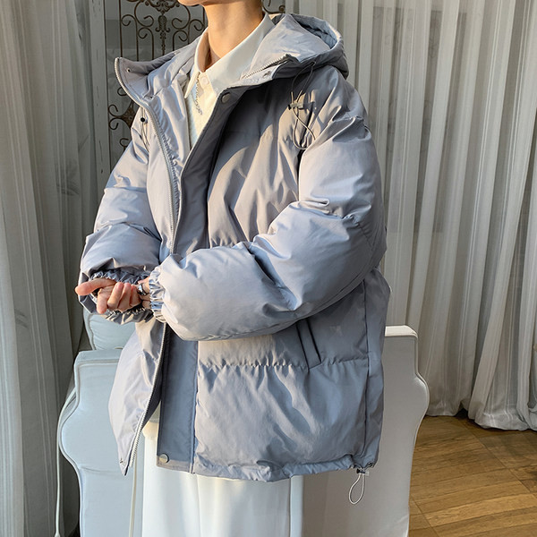 Meeste kaasaegne jope lai lipsudega mudel