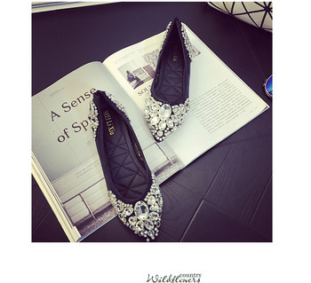 Дамски луксозни обувки с камъни за повод или ежедневие