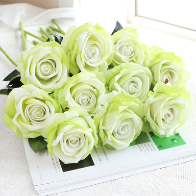 Διακοσμητικά τριαντάφυλλα κατάλληλα για διακόσμηση στο σπίτι