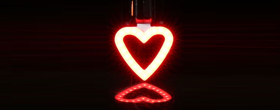 Мигащ стоп за велосипеди с USB зареждане